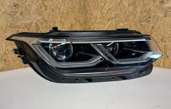 Volkswagen Tiguan Headlight/headlamp 5NB941082C 4020105