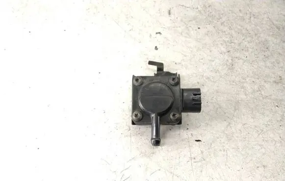 Toyota Avensis T250 Exhaust gas pressure sensor 8948020030 T0900A