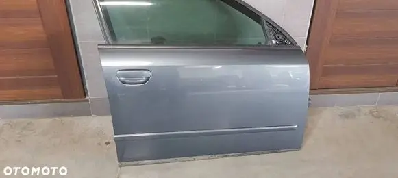 Audi A4 S4 B6 8E 8H Front door