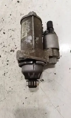Volkswagen Golf VII Starter motor 0AM911023R 09112012 0001179522