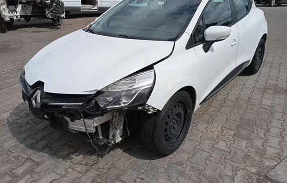 Renault Clio IV Fender BLOTNIKCLIOOV369