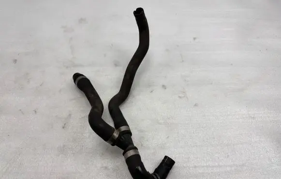 Volvo XC90 Engine coolant pipe/hose 31439894