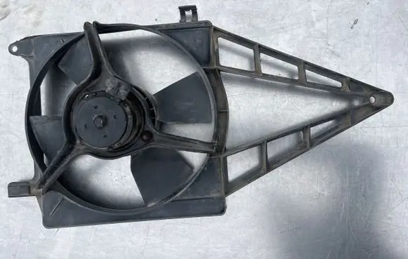 Opel Kadett E Electric radiator cooling fan 90108825