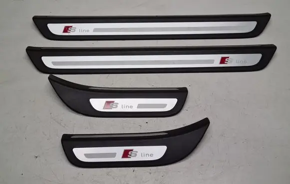 Audi Q5 SQ5 Other sill/pillar trim element 8R0853374 8R0853373