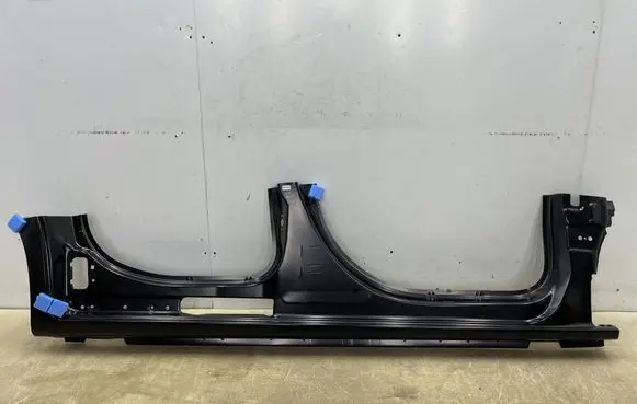 Opel Combo E Side car body part 9827656680