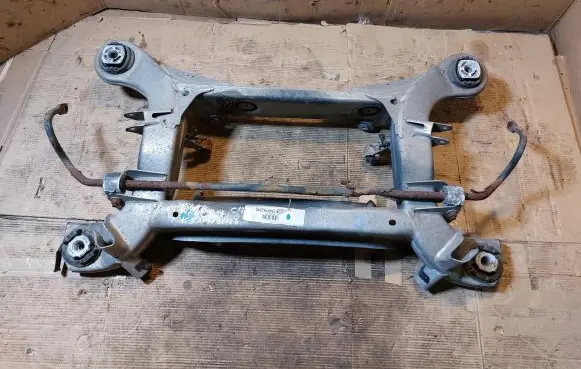 Mercedes-Benz S W220 Rear subframe 