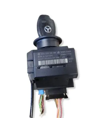 Mercedes-Benz C W203 Ignition lock 33002409 2095450908 33002410