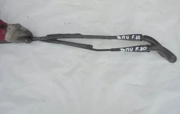 BMW 1 F20 F21 Windshield/front glass wiper blade 69565845