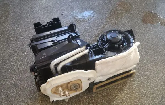 Buick Encore I Interior heater climate box assembly housing 42450467