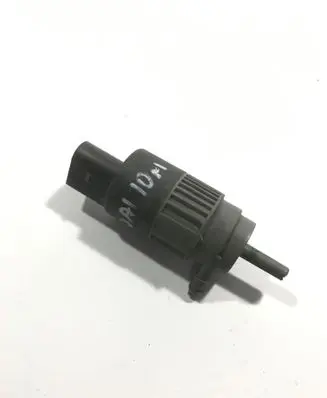 Nissan Qashqai Windscreen/windshield washer pump