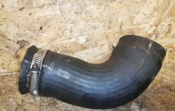 Audi A4 S4 B6 8E 8H Intercooler hose/pipe 8E0145837G