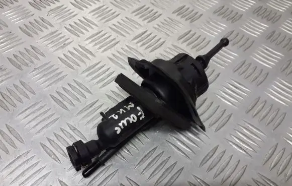 Ford Focus Clutch slave cylinder 3M51-7A543-AB