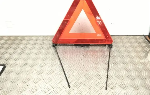 Audi A6 S6 C6 4F Emergency warning sign E1327R030003 4B5860251E