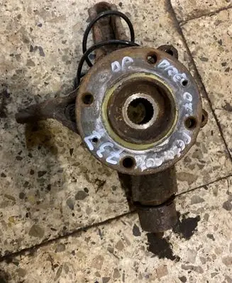 Peugeot 307 Front wheel hub