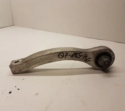 Audi Q7 4M Sway bar bush bracket, rear 4M0505465D