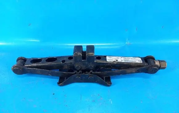 Mazda 6 Lift Jack GS3L37790