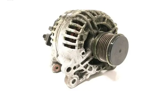 Volkswagen Touran II Generator/alternator 03L903023