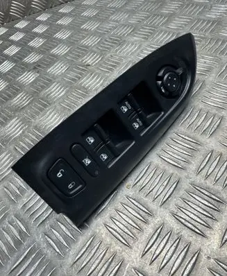 Fiat 500X Electric window control switch 07356331520