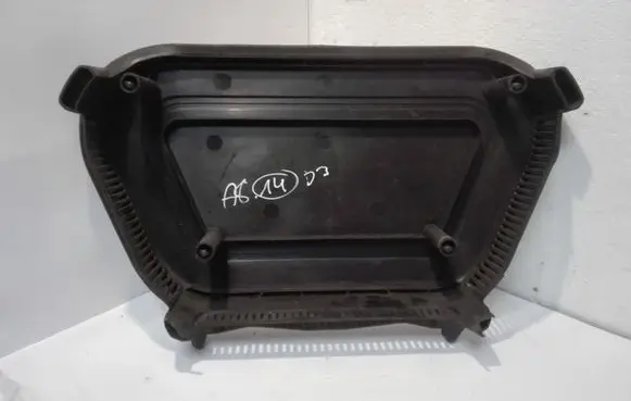 Audi A8 S8 D3 4E Cabin air micro filter cap 4E0819647C 4E0819979D