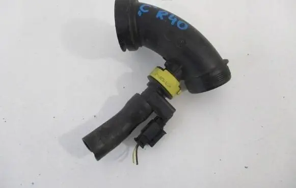 Air intake hose/pipe