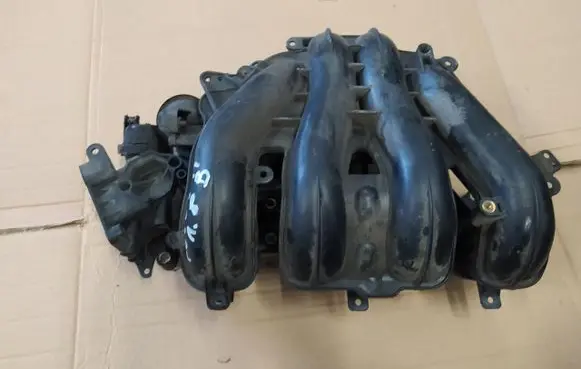 Ford Focus Intake manifold