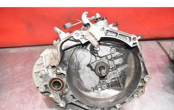 Opel Zafira C Manual 6 speed gearbox 55194293