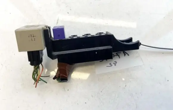 Toyota Avensis T250 Fuse box set