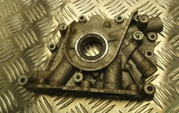 Ford Fiesta Oil pump 98MM6604B1A BV458