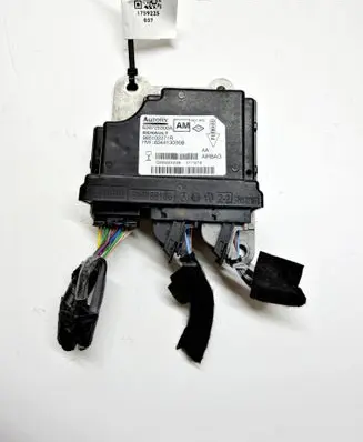 Renault Kadjar Airbag control unit/module 639725300A 634413000B 985102271R