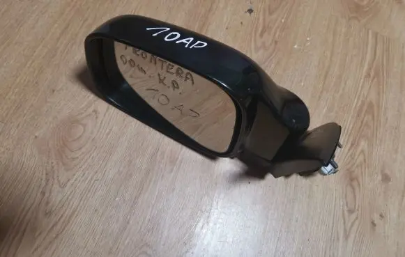 Opel Frontera B Front door electric wing mirror 010557
