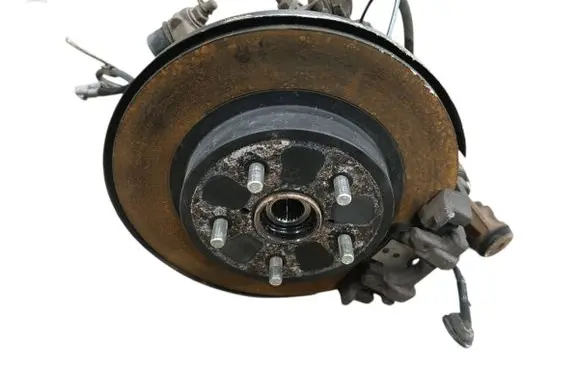 Rear wheel hub spindle/knuckle