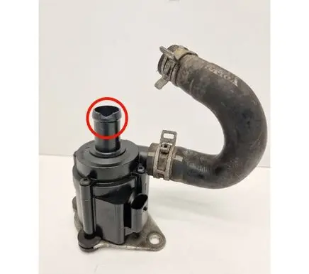 Volvo XC60 Electric auxiliary coolant/water pump 704773000 15T287 31338211