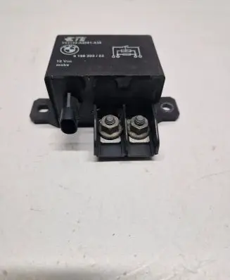 BMW X6 F16 Coolant fan relay 9198302 V23132A2001X30