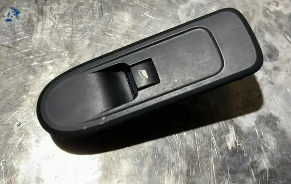 Peugeot 508 Electric window control switch 98026388ZD