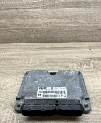 Opel Zafira A Engine control unit/module 24417169 0281010268