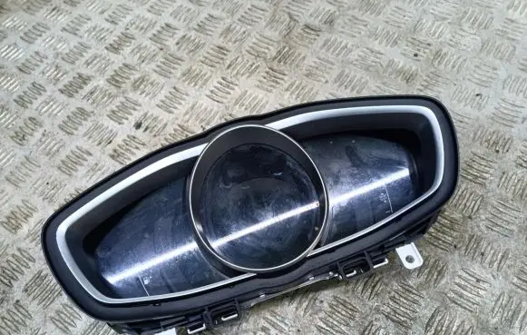 Volvo V40 Speedometer (instrument cluster)