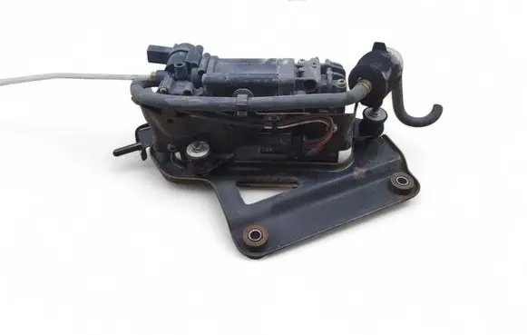 Mercedes-Benz CLS C218 X218 Air suspension compressor/pump A2123200104