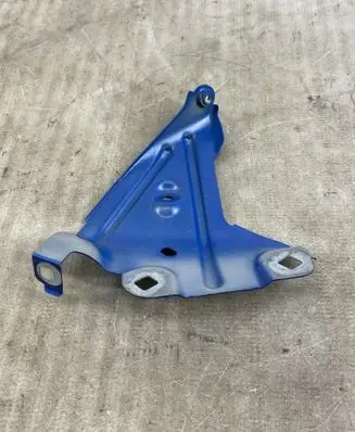 BMW X1 F48 F49 Fender mounting bracket 7351515