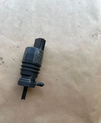 BMW 1 F20 F21 Windscreen/windshield washer pump 7302589 13264011 3437380