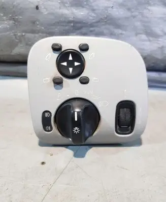 Mercedes-Benz C W203 Light switch A2035450404