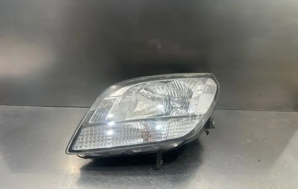 Chevrolet Orlando Headlight/headlamp 12979