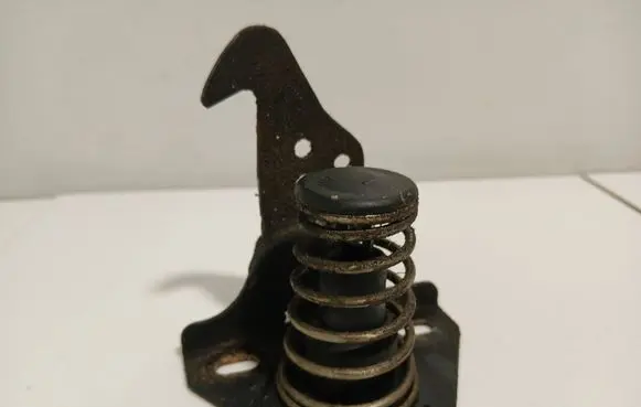 BMW 5 E60 E61 Engine bonnet/hood lock/latch loop/hook 7034256