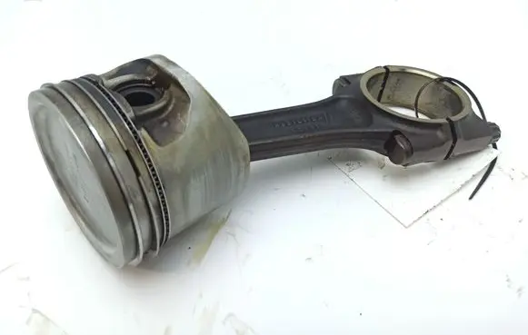 Jaguar XJ X308 Piston with connecting rod NBB1611BA NBD1600AA