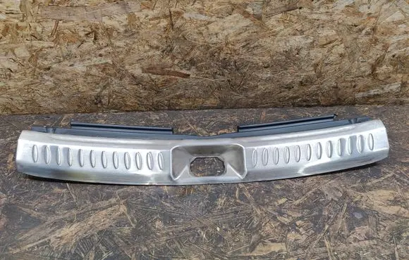 Hyundai i40 Rear sill trim cover 857703Z000
