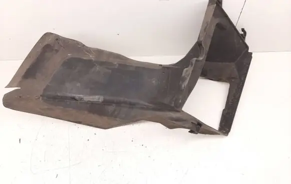 Audi A4 S4 B7 8E 8H Intercooler air channel guide 8E0117336N