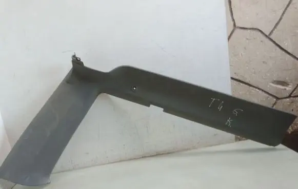 Volkswagen Transporter - Caravelle T4 (D)pillar trim (top) 705867245
