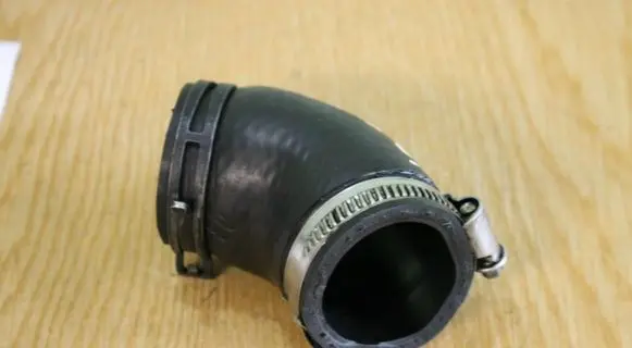 Audi A4 S4 B6 8E 8H Intercooler hose/pipe 3B0145834E