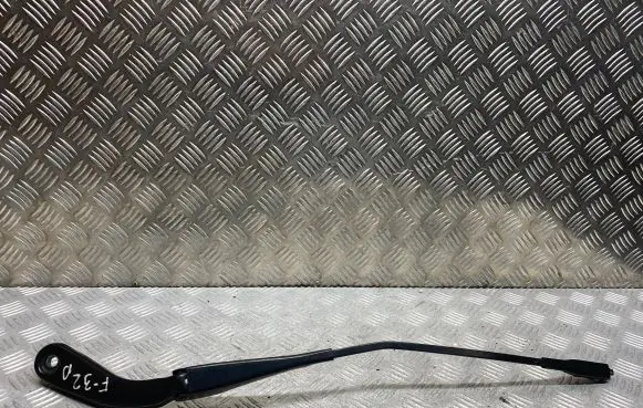 BMW 4 F32 F33 Front wiper blade arm 7260474