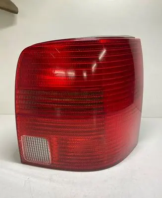 Volkswagen PASSAT B5 Rear/tail lights 3B9945112F