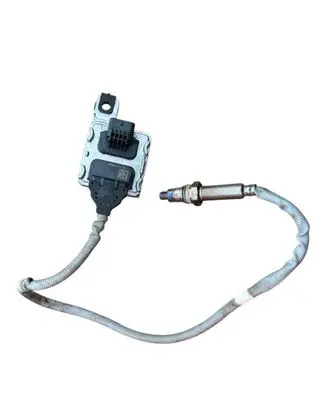 Volkswagen PASSAT B8 Lambda probe sensor 04L907805CE SNS0750D A3C0021280002